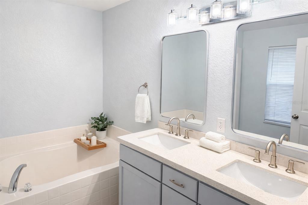 1528 Koltenborn Road North Port, FL 34288 - Photo 4 of 64 Gallery Image 4