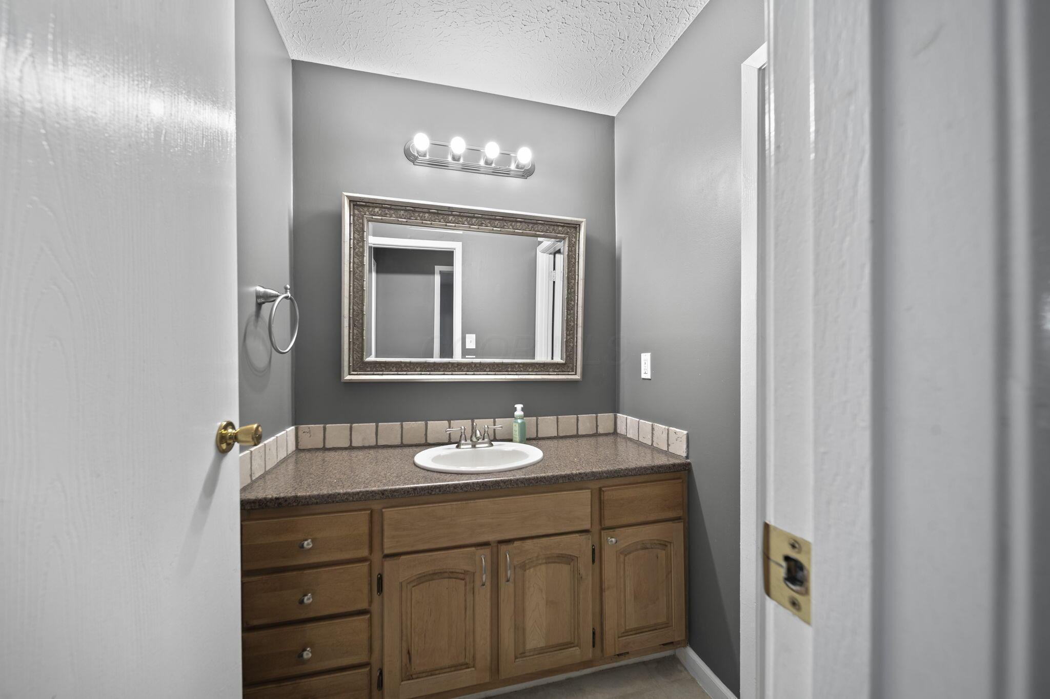 184 East Schrock Road Westerville, OH 43081 - Photo 33 of 61 Bathroom 2
