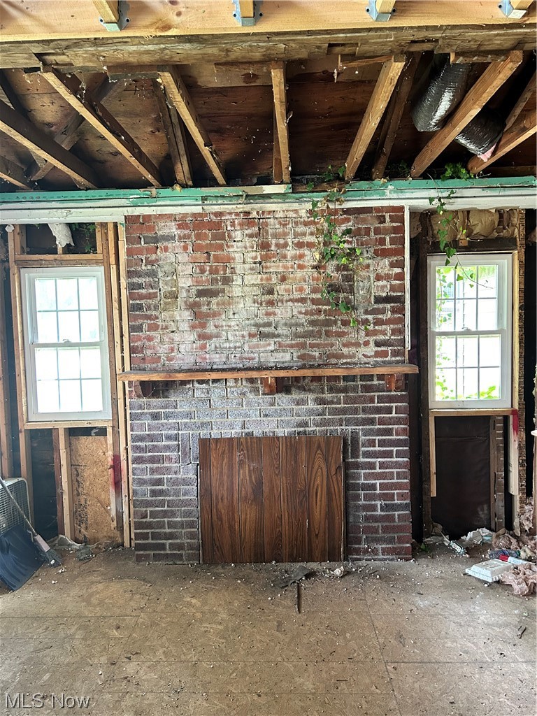 7820 South Ridge Road Madison, OH 44057 - Photo 23 of 30 Fireplace does NOT currently work