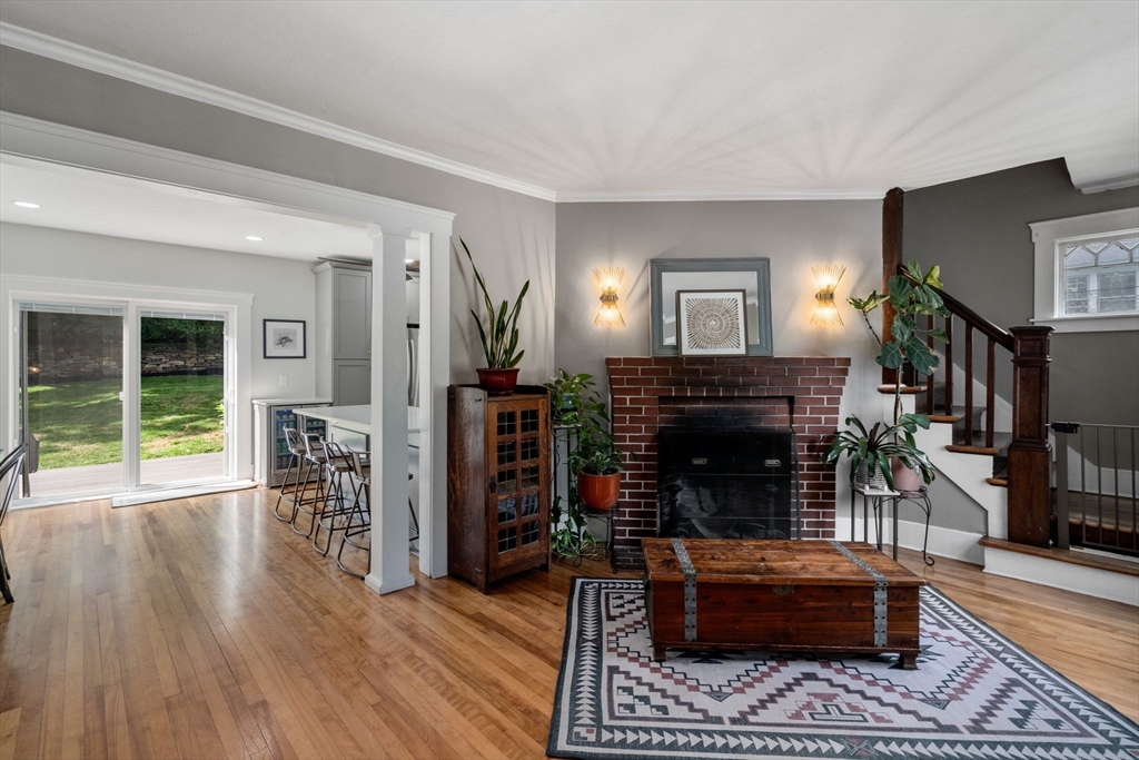 6 Rosita Road Worcester, MA 01606 - Photo 5 of 38 Gallery Image 5