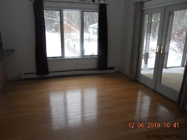 324 Hunt Road Pittstown, NY 12028 - Photo 3 of 24 Photo 3