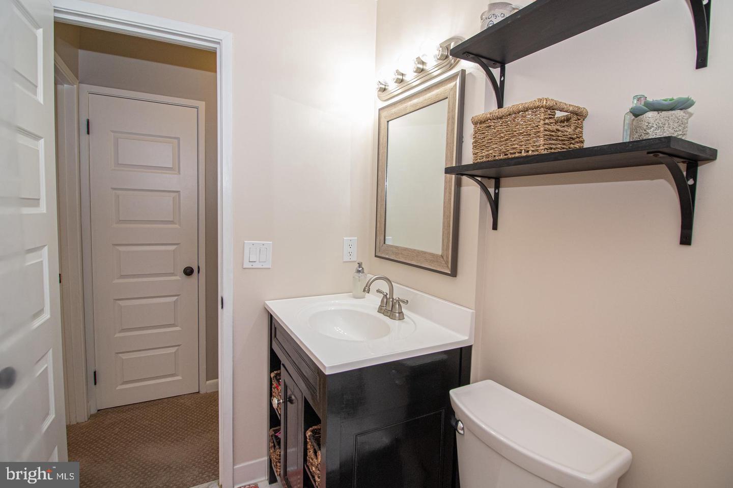 11340 Headlands Court Reston, VA 20191 - Photo 12 of 31
