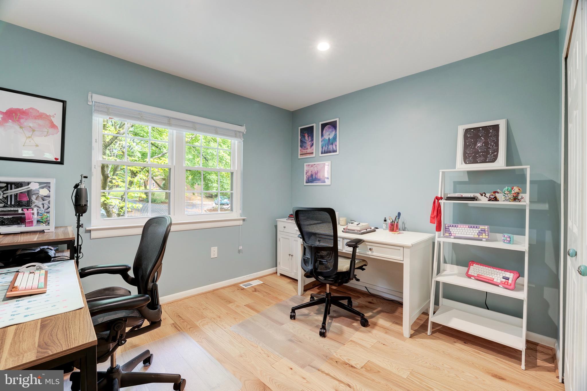 11340 Headlands Court Reston, VA 20191 - Photo 13 of 31 Bedroom 2 with hardwood flooring & recessed lights