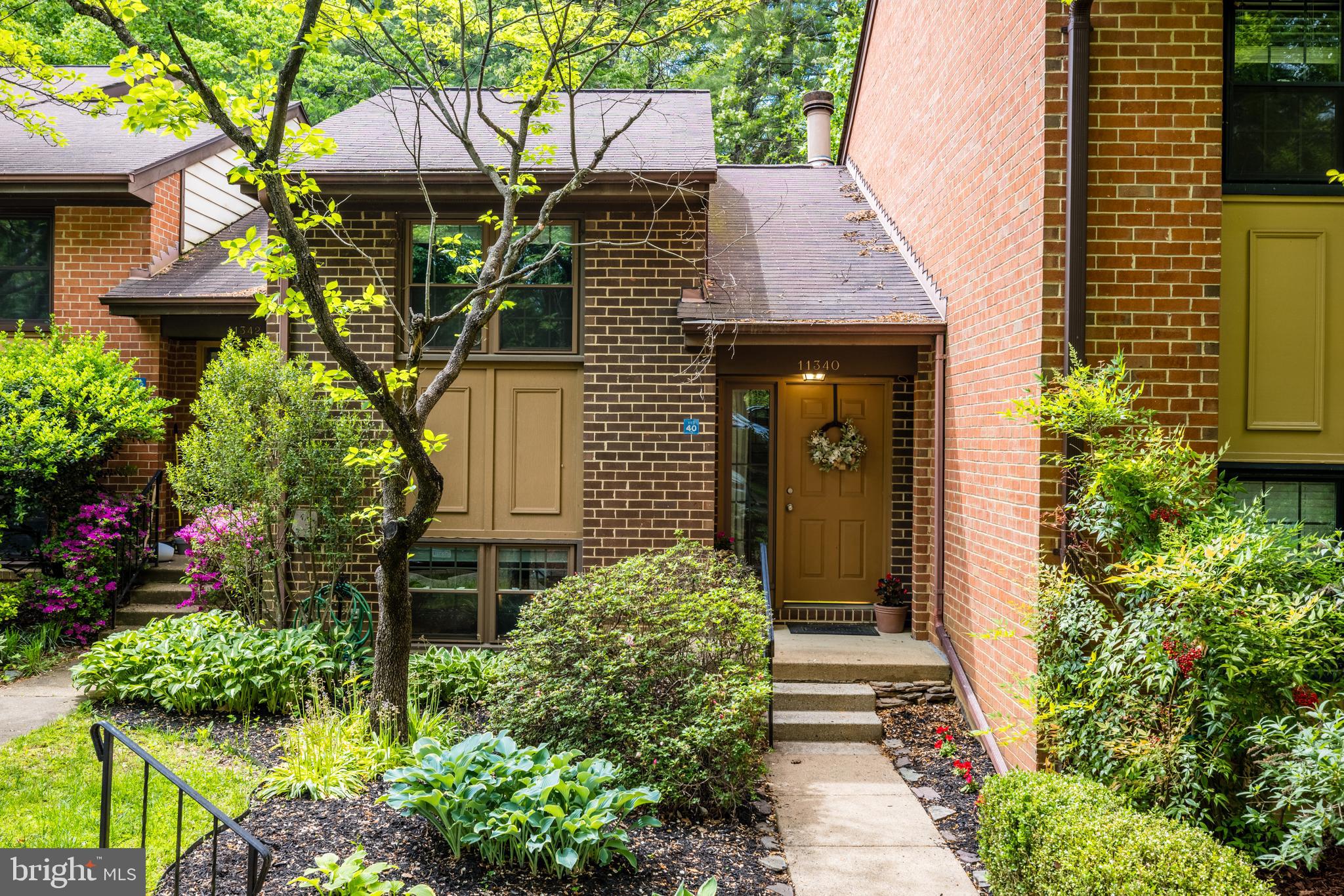 11340 Headlands Court Reston, VA 20191 - Photo 3 of 31