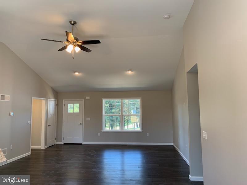 2006 Weavertown Road Lebanon, PA 17046 - Photo 6 of 29 Gallery Image 6