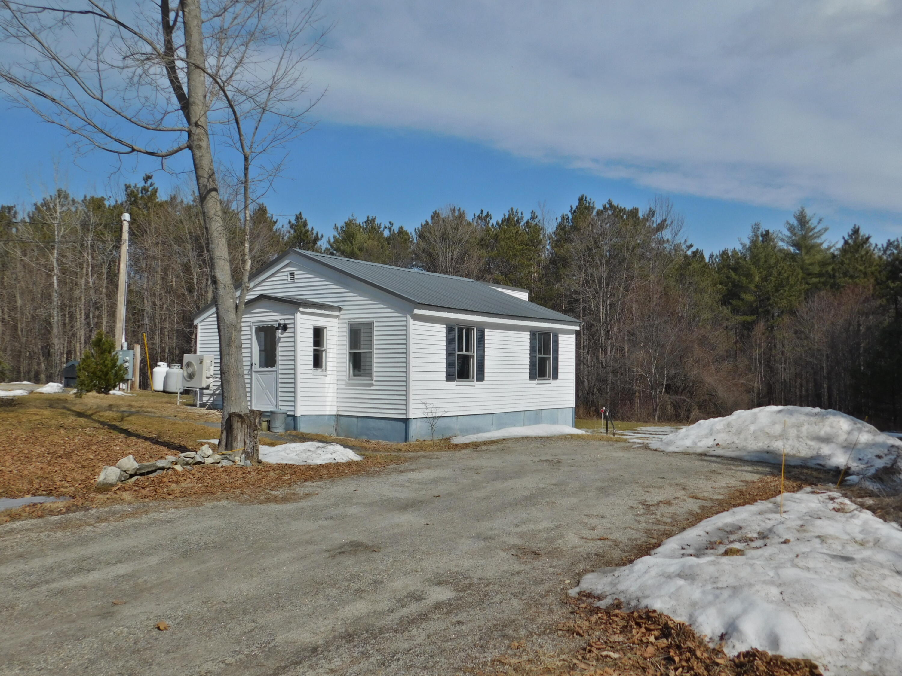 14 Weymouth Road Gray, ME 04039 - Photo 1 of 35 DSCN1357