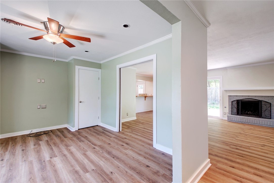 900 Aurora Circle Austin, TX 78757 - Photo 11 of 22