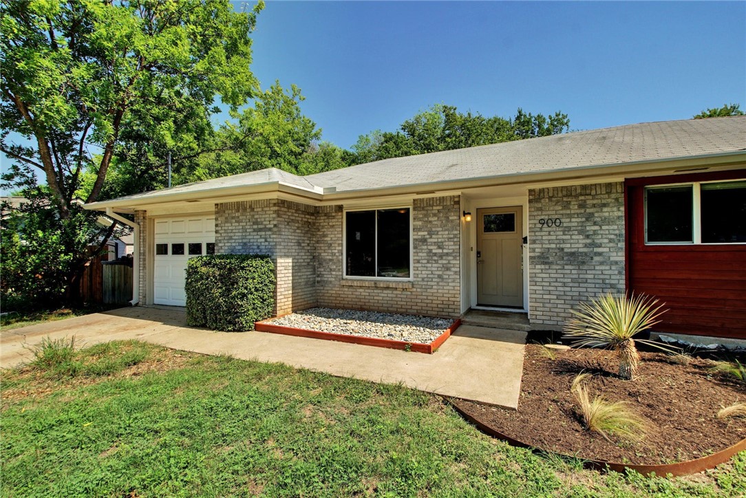 900 Aurora Circle Austin, TX 78757 - Photo 4 of 22