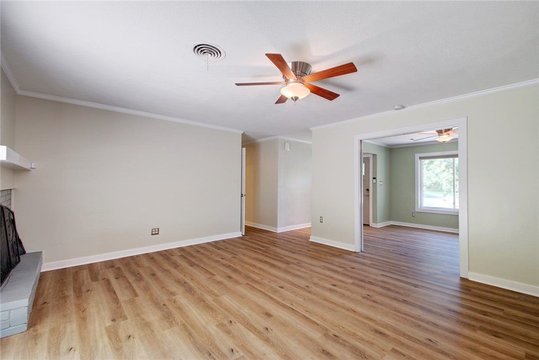 900 Aurora Circle Austin, TX 78757 - Photo 7 of 22