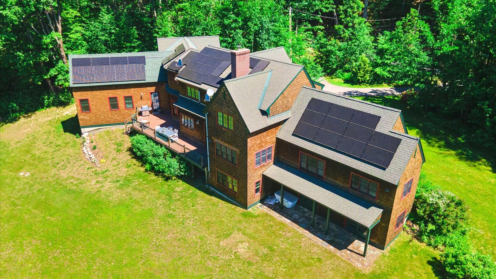 662 Hurricane Road Keene, NH 03431 - Photo 2 of 60