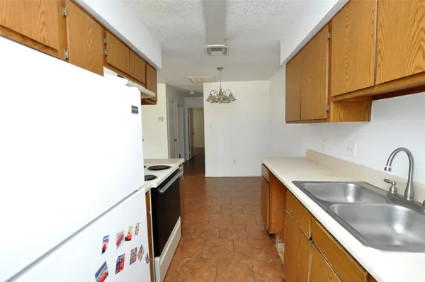 $1,250 | 5511 Cripple Brook Court, Houston, TX 77017