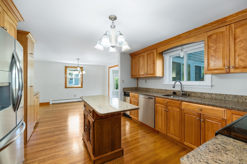 16 Laurent Road Salem, MA 01970 - Photo 11 of 34