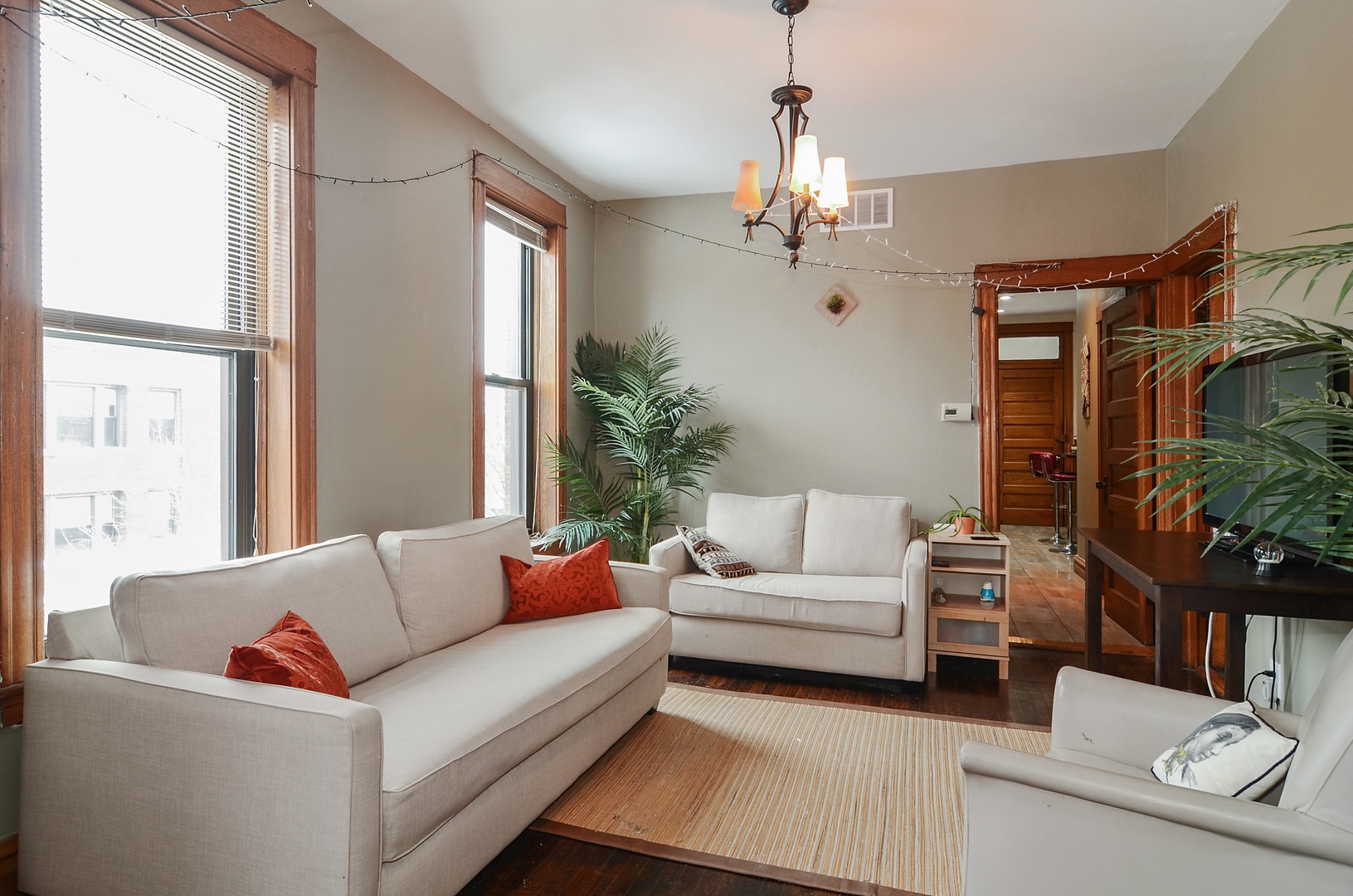 2901 West Logan Boulevard Chicago, IL 60647 - Photo 2 of 10