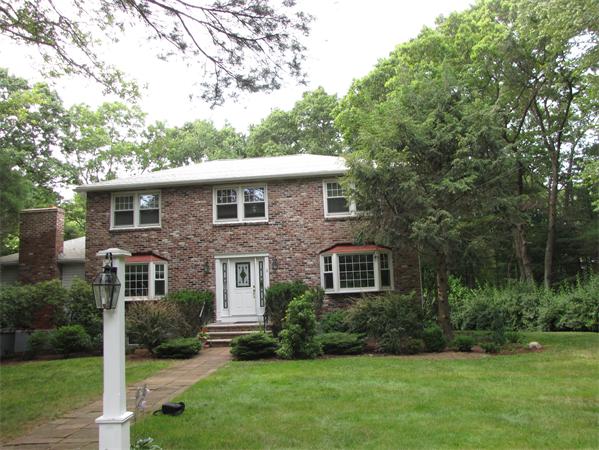 2 Flintlocke Canton, MA 02021 - Photo 1 of 27 Gallery Image 1