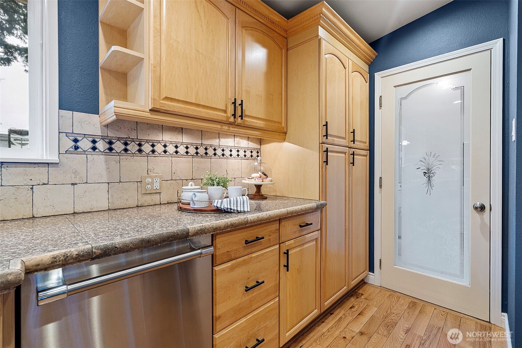 21614 Southeast 259th Street Maple Valley, WA 98038 - Photo 11 of 37