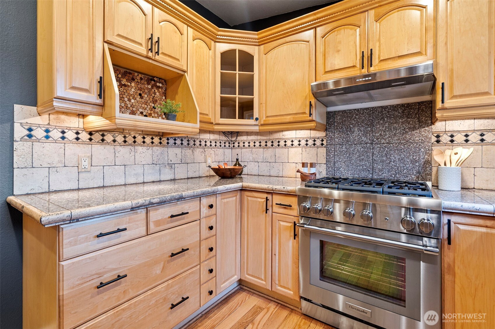 21614 Southeast 259th Street Maple Valley, WA 98038 - Photo 12 of 37
