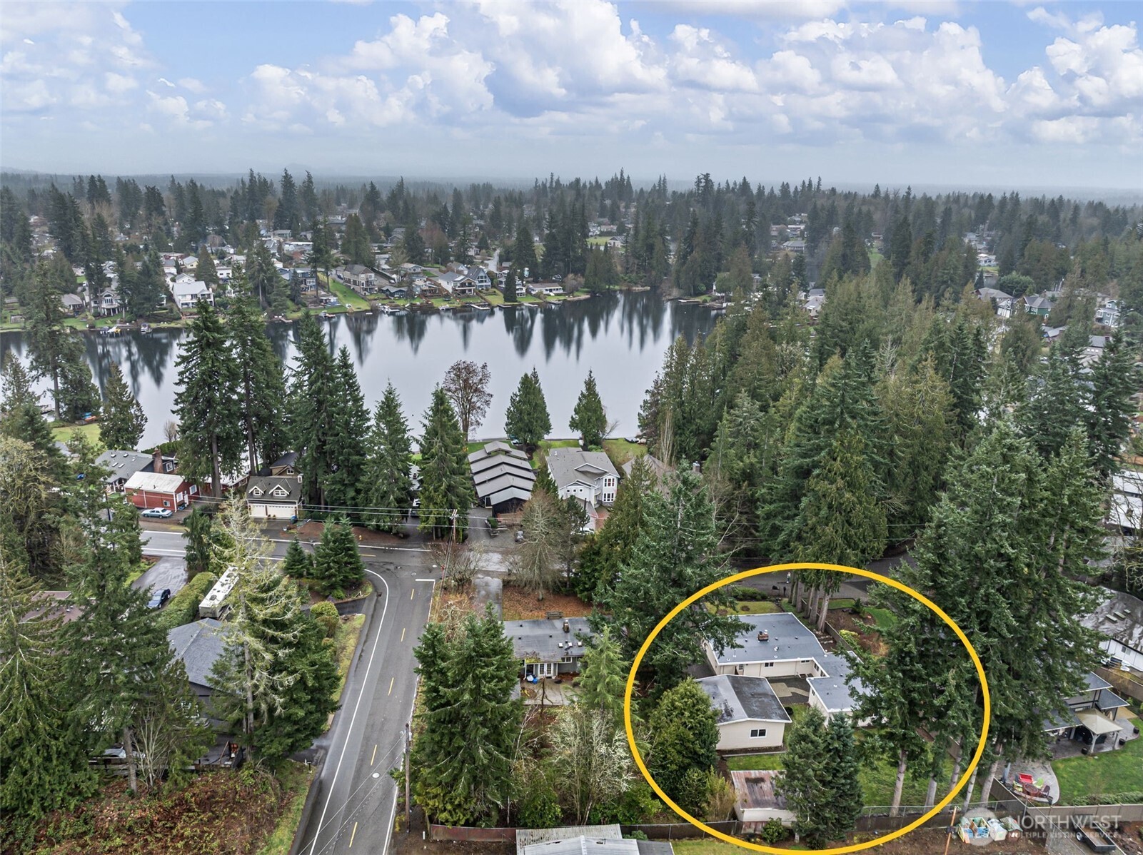 21614 Southeast 259th Street Maple Valley, WA 98038 - Photo 32 of 37