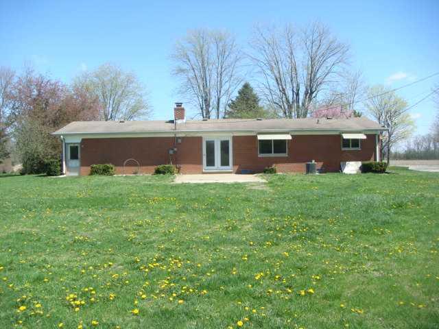 634 Griffith Road Greenwood, IN 46143 - Photo 2 of 8 Gallery Image 2
