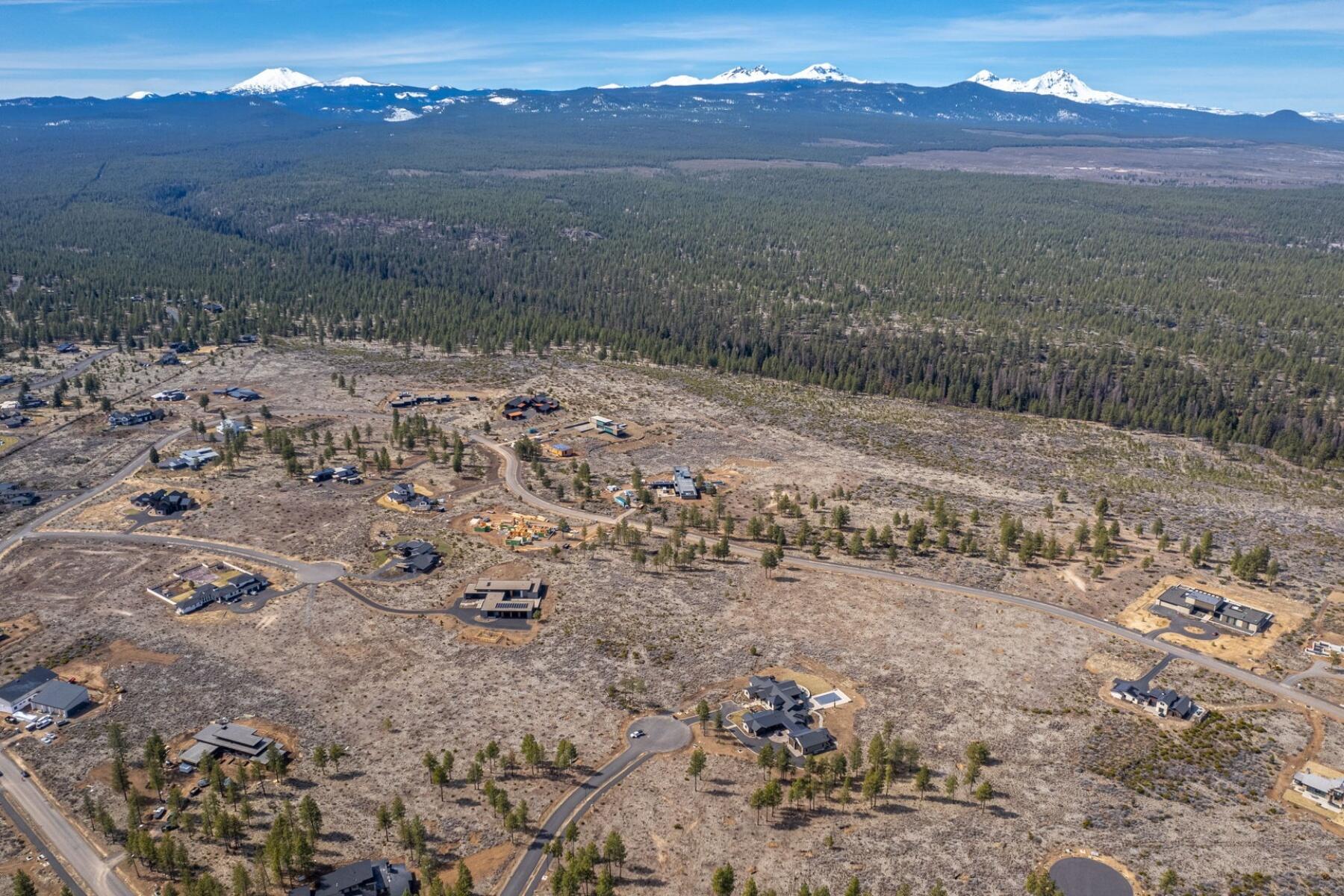 19005 Timber Ridge Bend, OR 97703 - Photo 19 of 32 batch_15