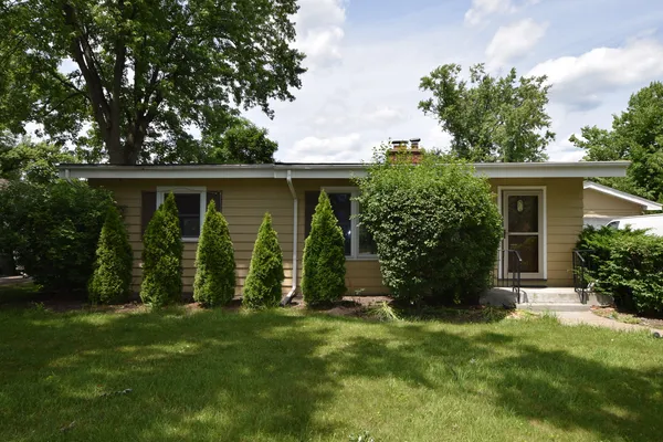 $500,000 | 2226 Central Road, Glenview, IL 60025