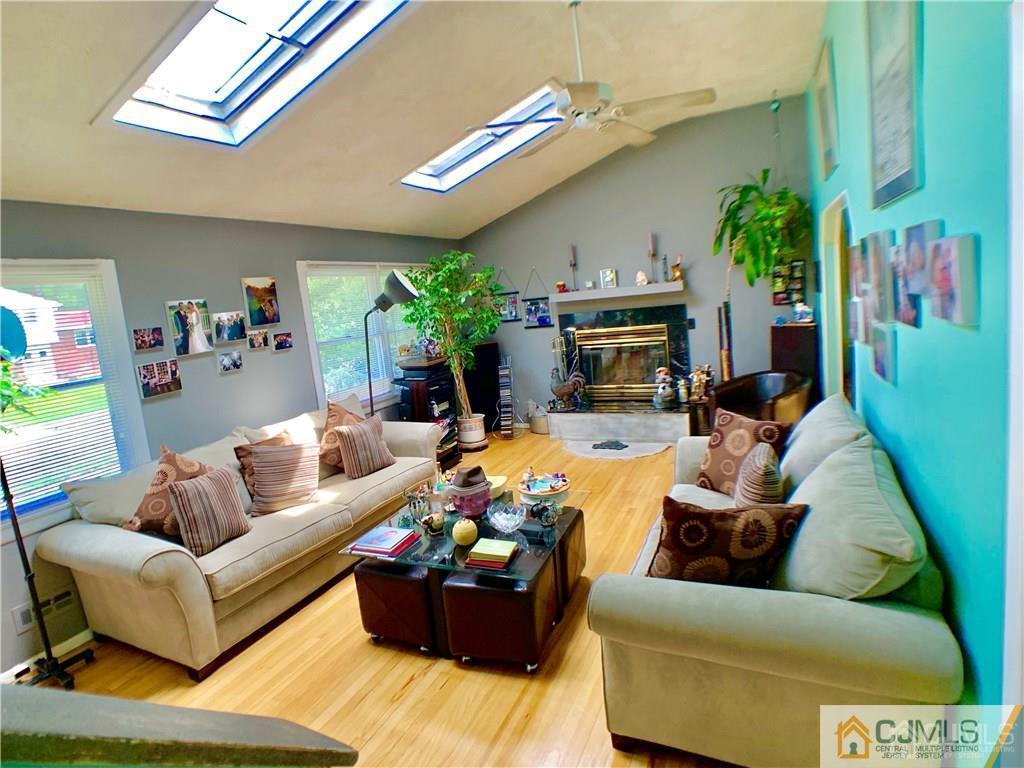 14 Bruning Road East Brunswick, NJ 08816 - Photo 3 of 19 Gallery Image 3