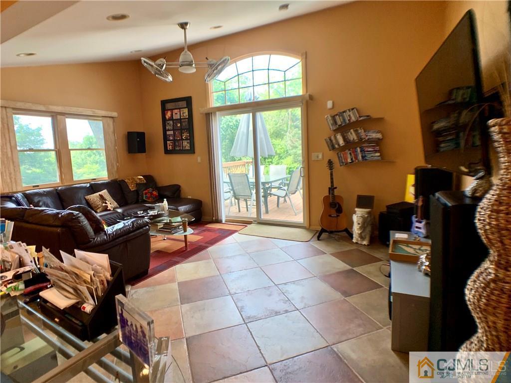 14 Bruning Road East Brunswick, NJ 08816 - Photo 9 of 19 Gallery Image 9