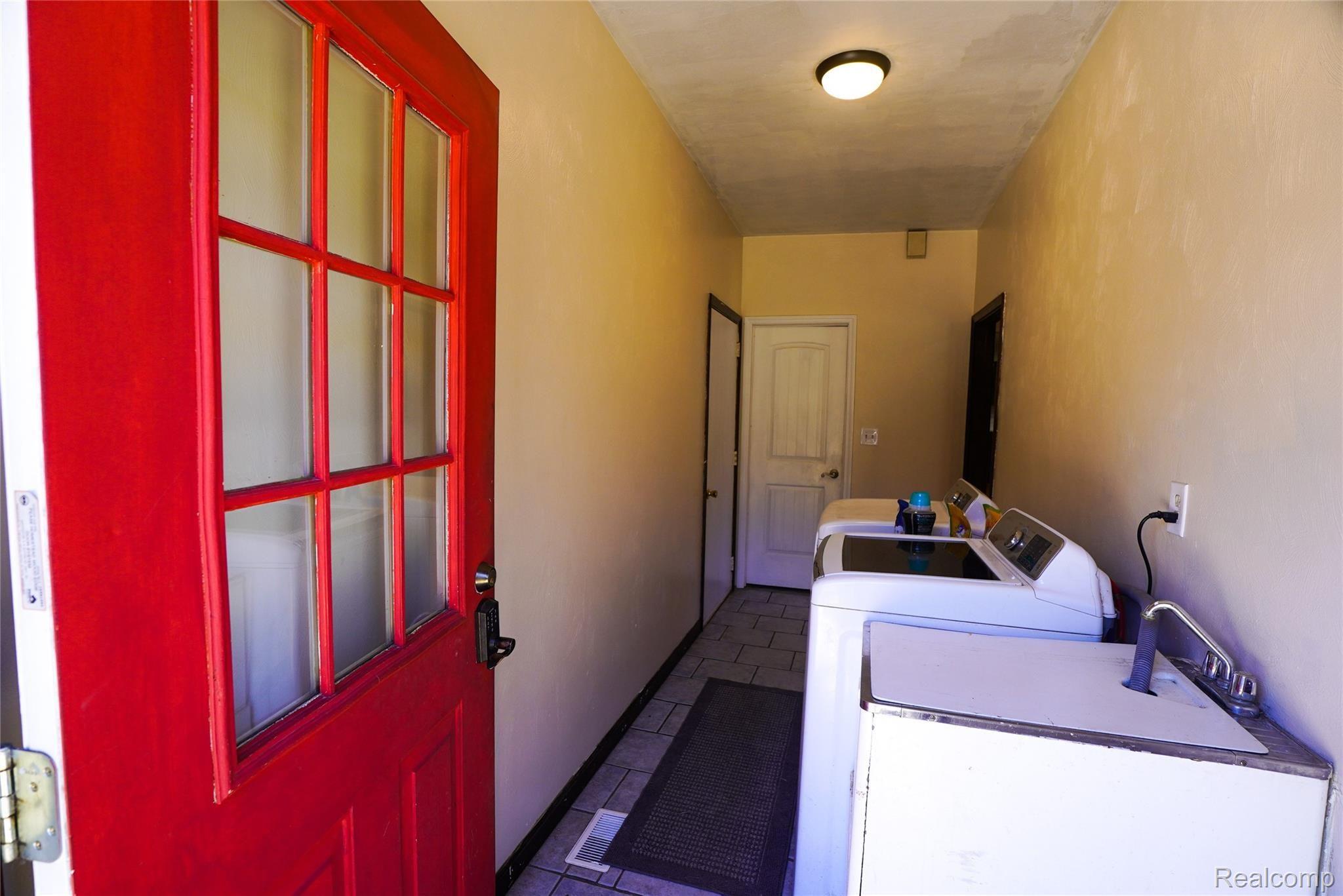 7160 Crofoot Road Fowlerville, MI 48836 - Photo 37 of 46 1st Floor Laundry Off Garage With Full Bath!