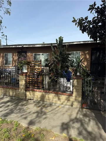 $725,000 | 1515 East Young Street, Wilmington, CA 90744