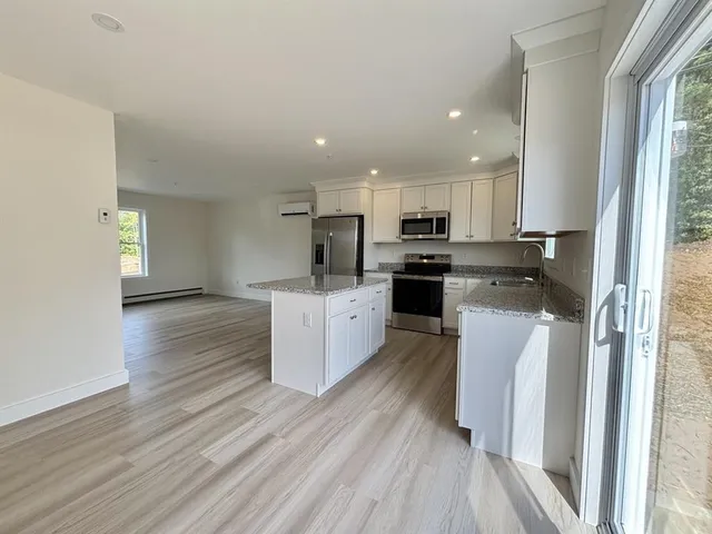 $369,995 | 2 C Valley Creek Lane, Unit 2C, Keene, NH 03431