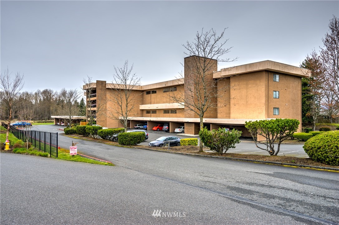 2021 North Laventure Road, Unit 407 Mount Vernon, WA 98273 - Photo 3 of 21 Gallery Image 3