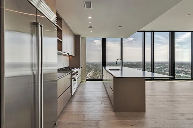 $9,999 | 610 Davis Street, Unit 4901, Austin, TX 78701