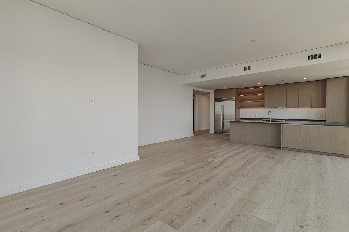 610 Davis Street, Unit 4901 Austin, TX 78701 - Photo 8 of 40