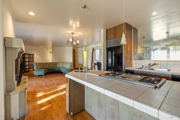 $3,600,000 | 3295 Warm Springs Road, Glen Ellen, CA 95442