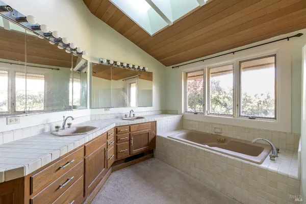 $3,600,000 | 3295 Warm Springs Road, Glen Ellen, CA 95442