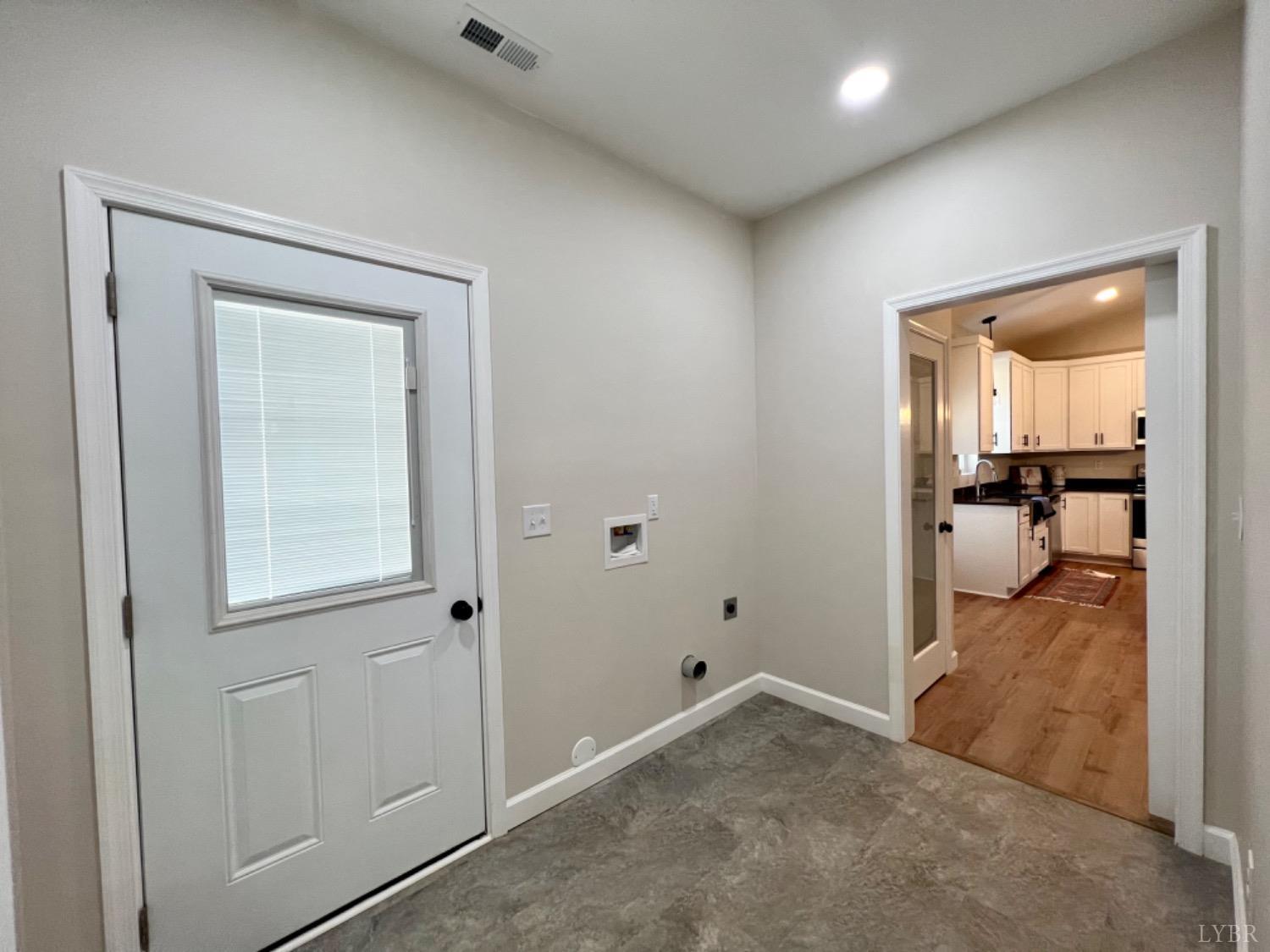 122 Wagon Wheel Road Appomattox, VA 24522 - Photo 21 of 36 Gallery Image 21