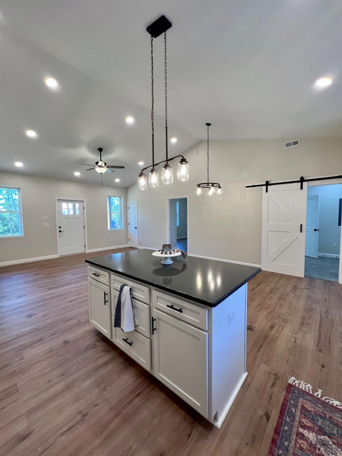 122 Wagon Wheel Road Appomattox, VA 24522 - Photo 5 of 36 Gallery Image 5