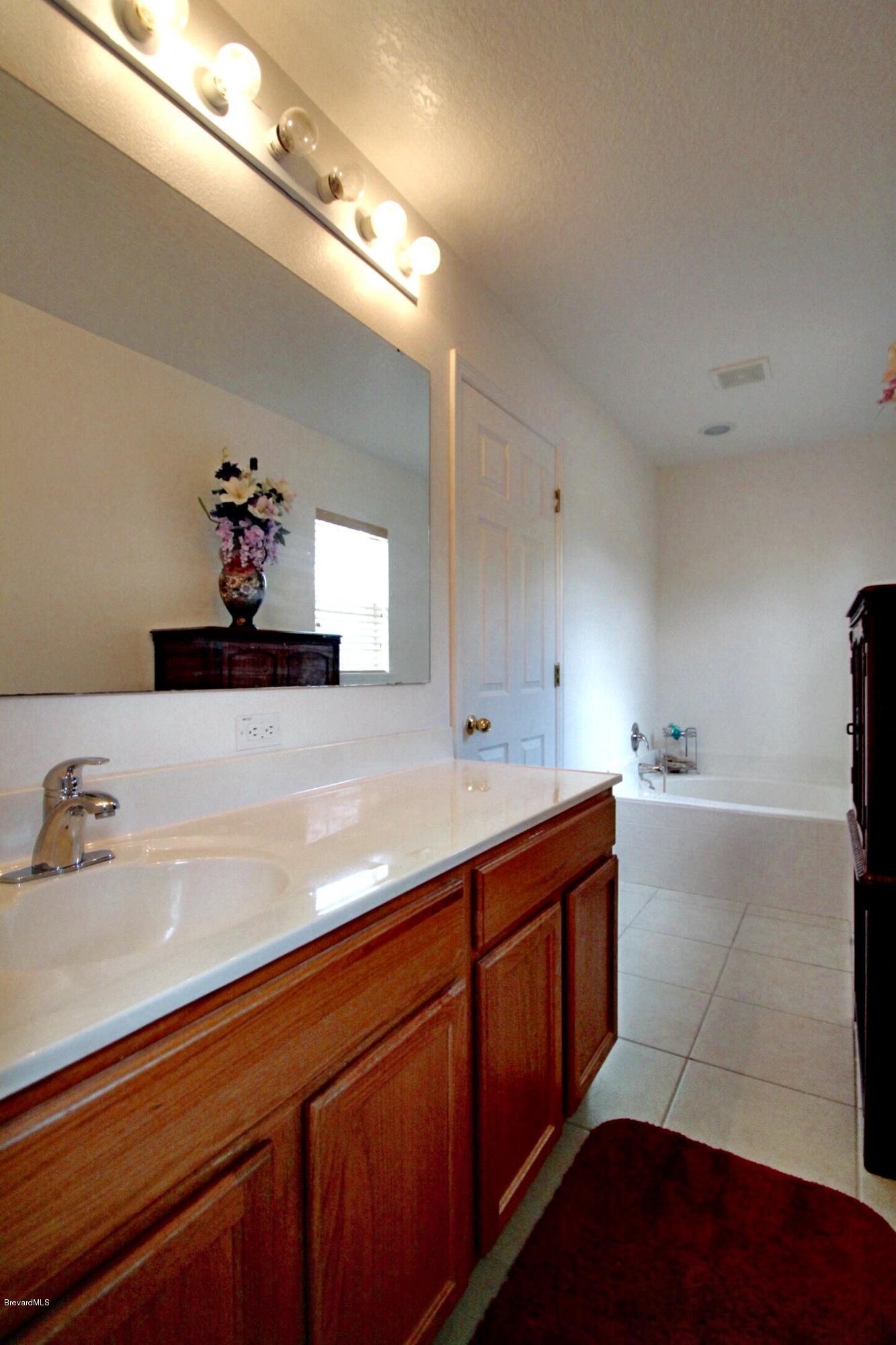 5936 Ridge Lake Circle Vero Beach, FL 32967 - Photo 16 of 28 image