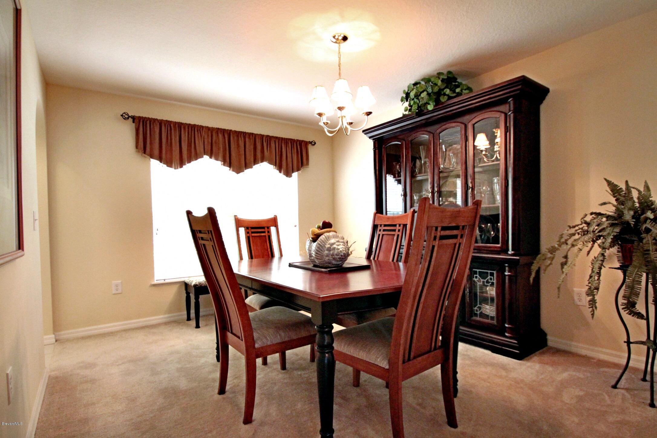 5936 Ridge Lake Circle Vero Beach, FL 32967 - Photo 8 of 28 image