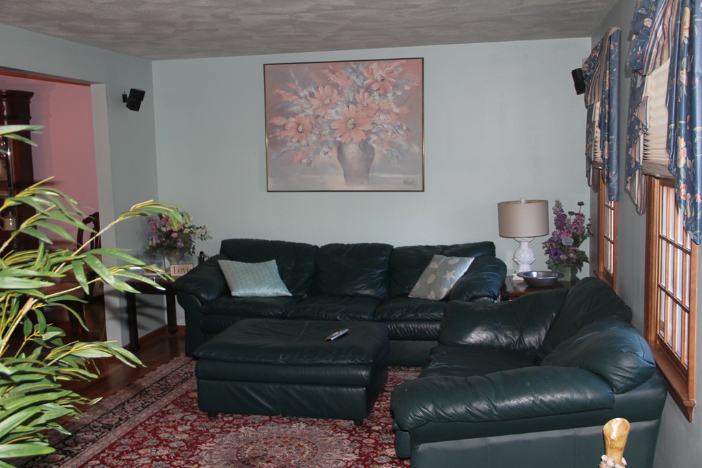54 Westcott Road Hopedale, MA 01747 - Photo 3 of 16 Gallery Image 3