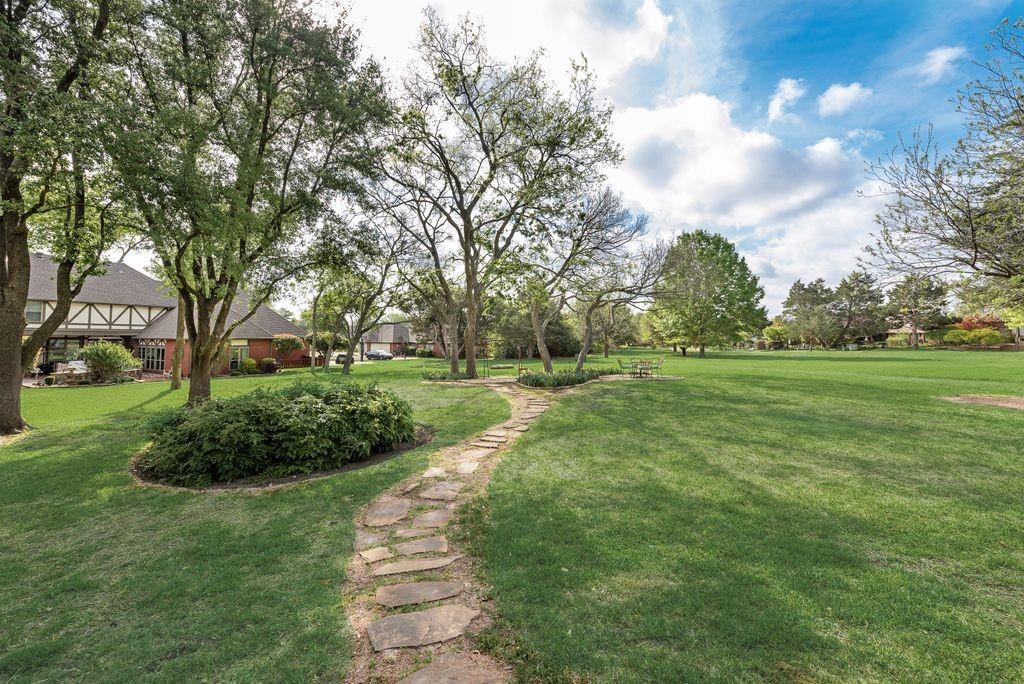 802 Riva Ridge Wylie, TX 75098 - Photo 32 of 39 a view of a park with large trees