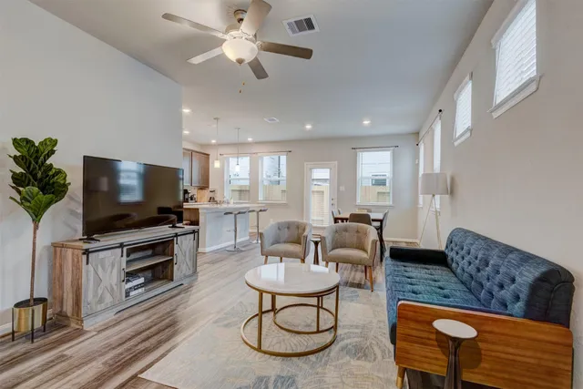 $2,500 | 1529 Beach Oak Drive, Houston, TX 77084