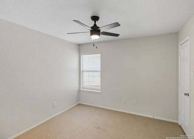 $2,095 | 6323 Myrtle, New Braunfels, TX 78132