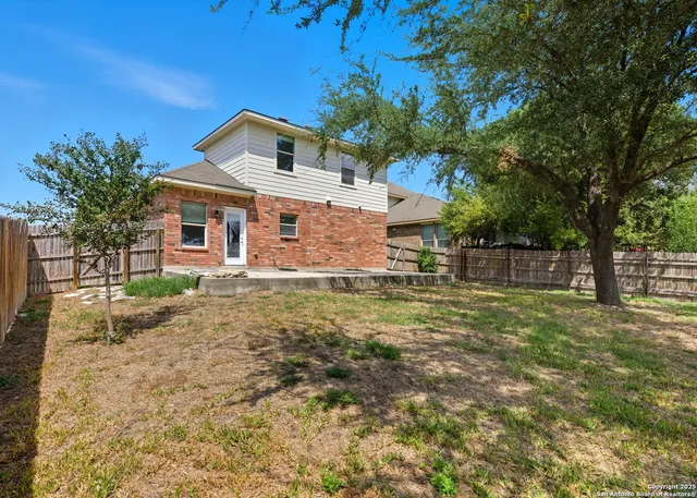 $2,095 | 6323 Myrtle, New Braunfels, TX 78132