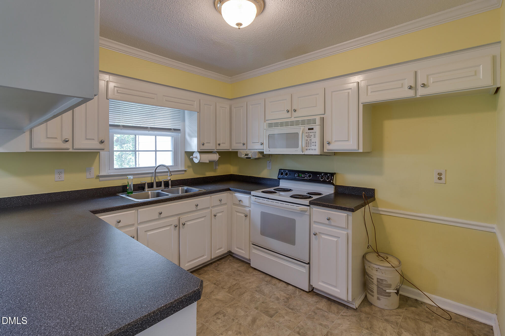 4124 Iverson Street Raleigh, NC 27604 - Photo 12 of 32 26-12