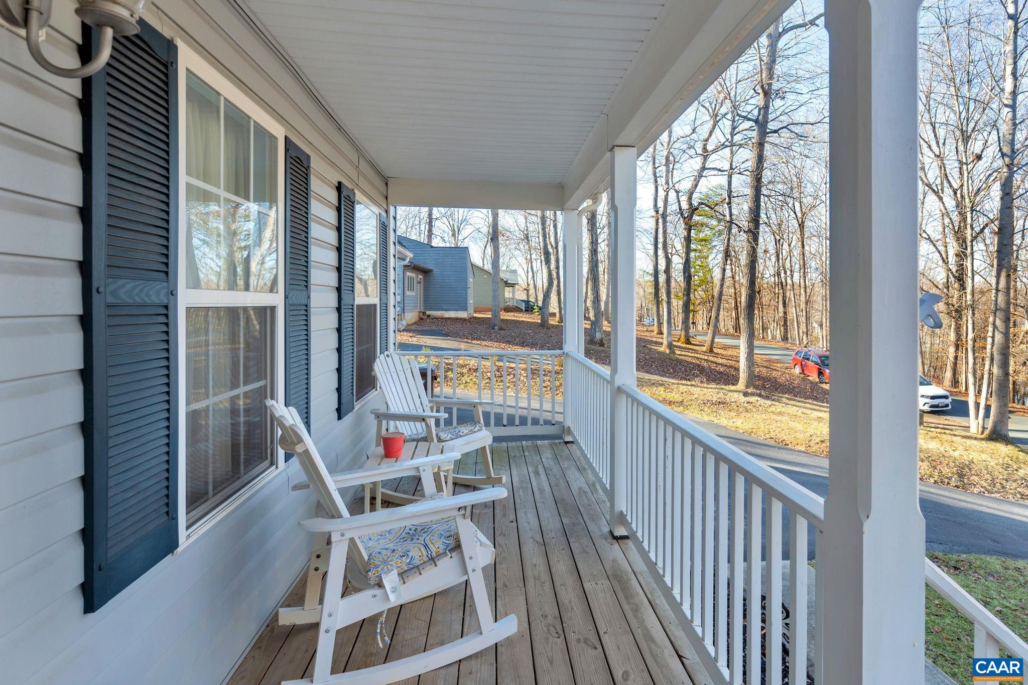 70 Laguna Road Palmyra, VA 22963 - Photo 5 of 33 a view of a balcony with wooden floor