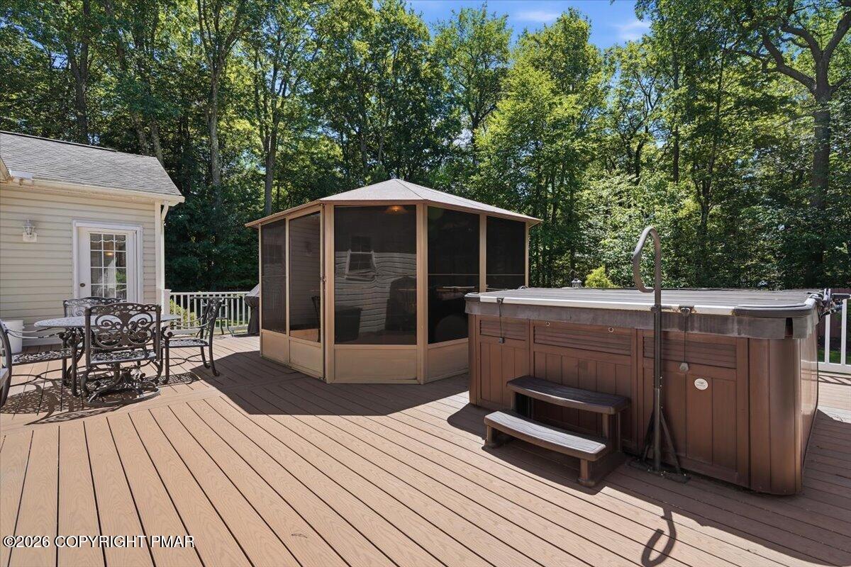 252 Chestnut Road Blakeslee, PA 18610 - Photo 37 of 44 37-071_DSC00125