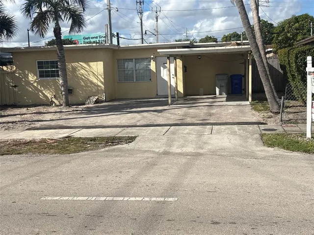 $3,300 | 3611 Northeast 15th Avenue, Pompano Beach, FL 33064