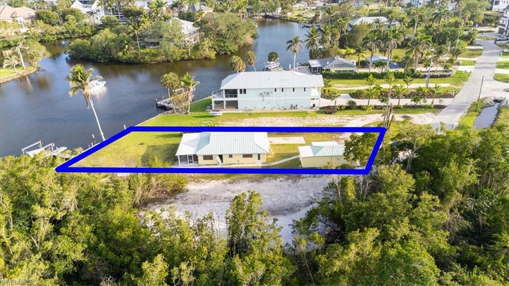 27510 Big Bend Road Bonita Springs, FL 34134 - Photo 3 of 23 a view of small pool