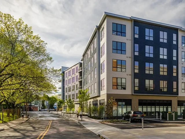 $3,900 | 3531 Washington Street, Unit 203, Boston, MA 02130