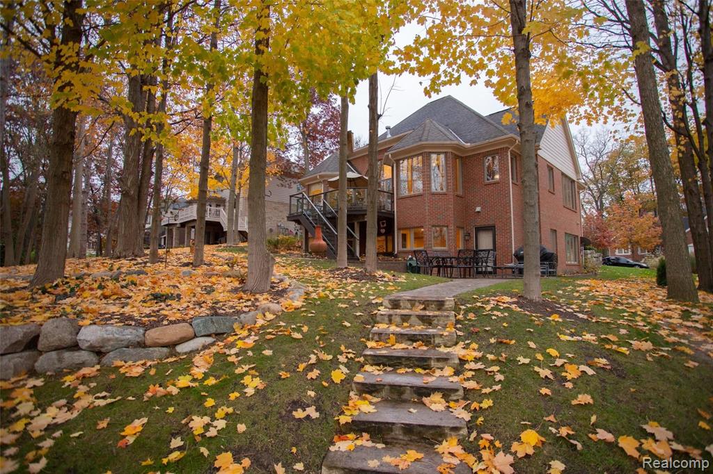 543 Bloomer Ridge Drive Rochester, MI 48307 - Photo 51 of 56
